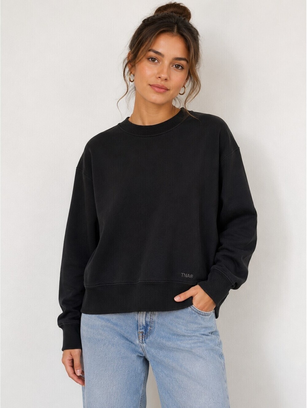 Aritzia TNA Sweatfleece Terry Fleece Boyfriend Crewneck Sweatshirt Black XS